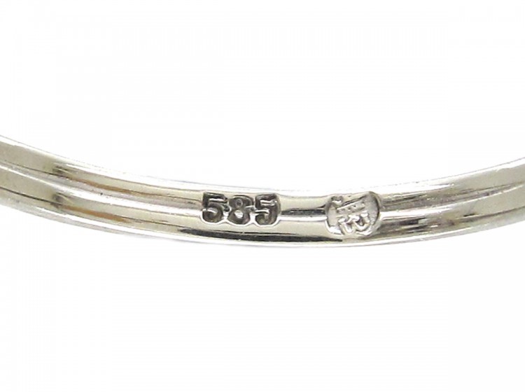 Art Deco Oval Shaped Diamond Ring