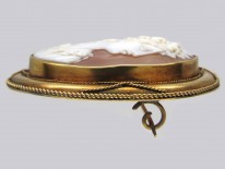 Victorian 18ct Gold Shell Cameo of Classical Lady