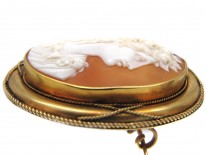 Victorian 18ct Gold Shell Cameo of Classical Lady