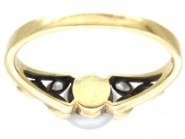 14ct Gold Pearl & Diamond Leaf Ring