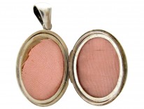 Oval Silver Banded Design Locket