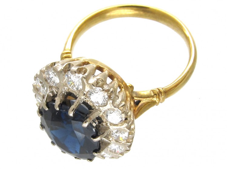 Large 18ct Gold Sapphire & Diamond Cluster Ring
