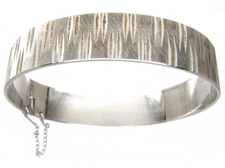 1970s Silver Ridge Design Bangle