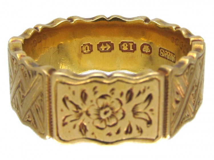 18ct Gold Victorian Wide Decorated Band Ring