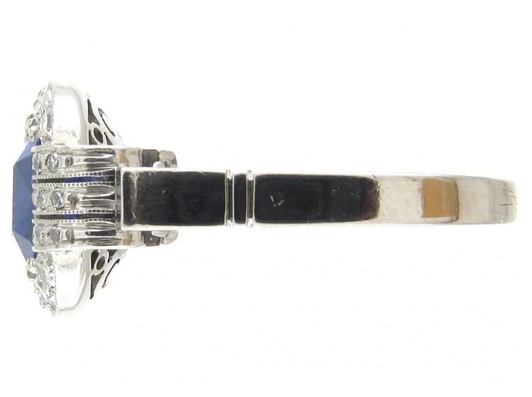 18ct White Gold Art Deco Oval Sapphire & Diamond Ring