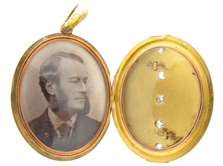 Victorian 18ct Gold Diamond Set Oval Locket in Original Case