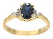 Solitaire Sapphire & Diamond Shoulders Ring