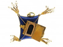 Victorian 18ct Gold & Enamel Bible on a Cushion Pendant
