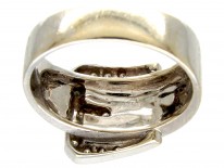 18ct White Gold Buckle Ring