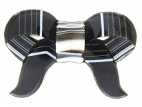 Victorian Scottish Banded Sardonyx Bow Brooch