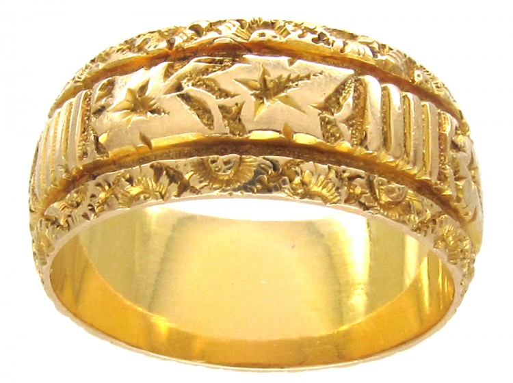 Victorian 18ct Gold Wide Vine Leaf Design Wedding Ring