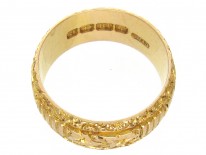Victorian 18ct Gold Wide Vine Leaf Design Wedding Ring
