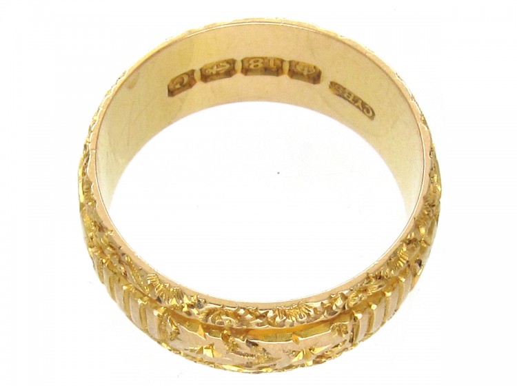 Victorian 18ct Gold Wide Vine Leaf Design Wedding Ring