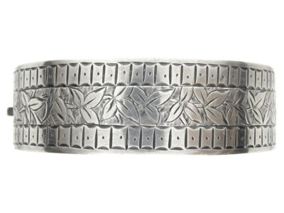 Victorian Silver Engraved Ivy Leaf Bangle