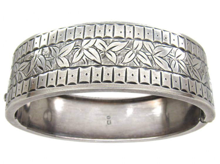 Victorian Silver Engraved Ivy Leaf Bangle