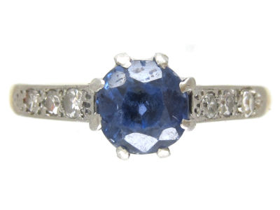 Edwardian Solitaire Ceylon Sapphire with Diamond Shoulders Ring