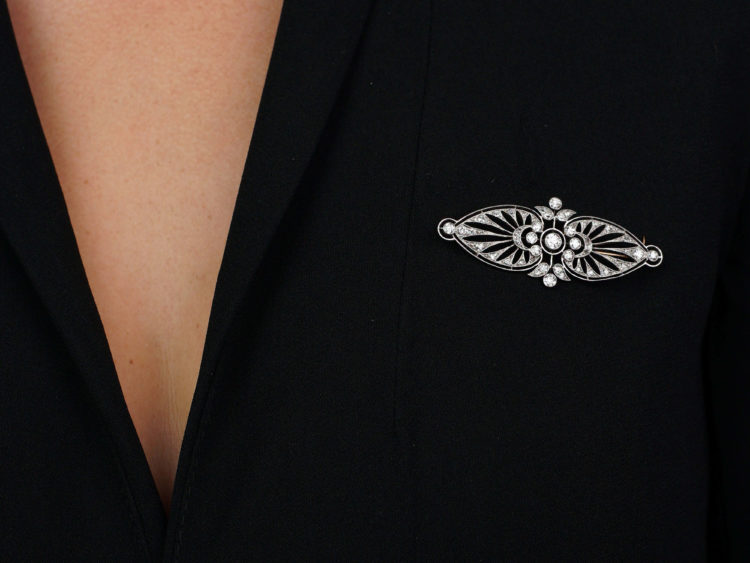 Edwardian 15ct Gold & Platinum Openwork Diamond Brooch