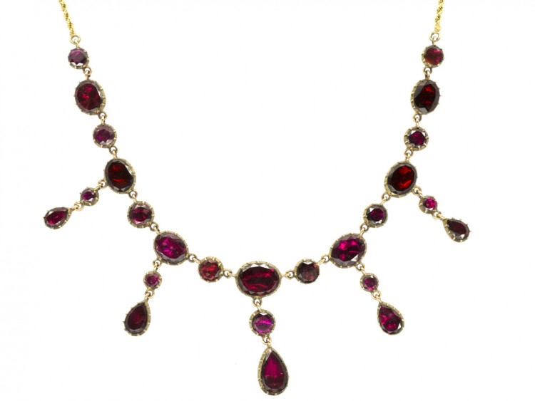Edwardian Flat Cut Almandine Garnet Necklace in Original Case