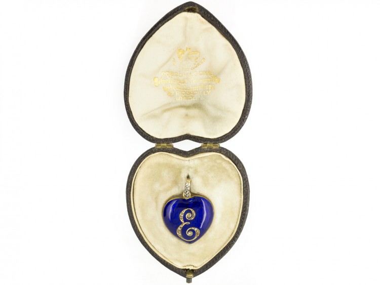 18ct Gold Victorian Heart Pendant with the Initial E in the Original Case