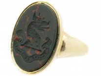 Victorian 18ct Gold & Bloodstone Intaglio of a Wolf's Head Signet Ring