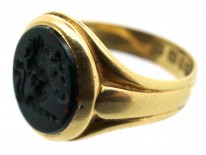Victorian 18ct Gold & Bloodstone Carved Intaglio of a Lion Signet Ring