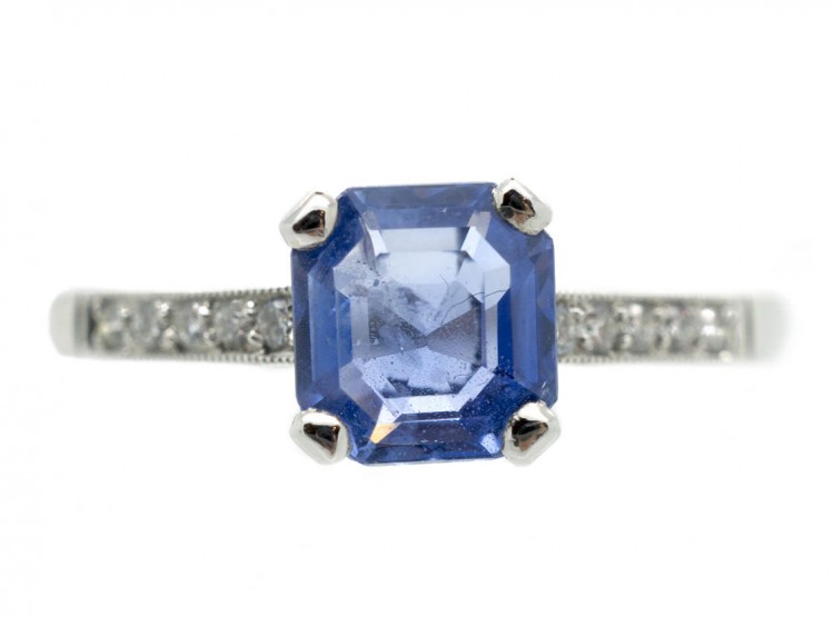 18ct White Gold Sapphire Solitaire Ring with Diamond Shoulders