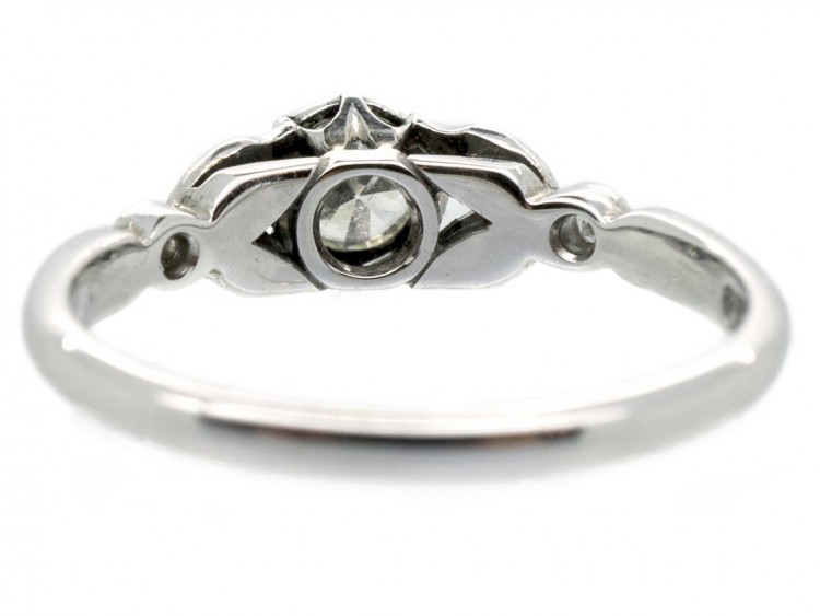 Solitaire Diamond Ring With Leaf Shoulders