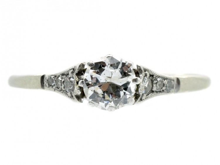 18ct White Gold & Platinum Diamond Solitaire Ring with Diamond Shoulders