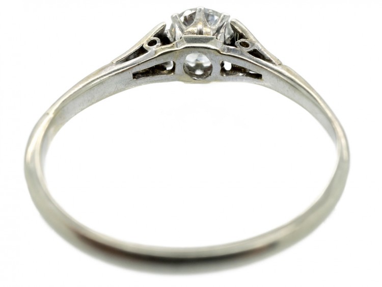 18ct White Gold & Platinum Diamond Solitaire Ring with Diamond Shoulders