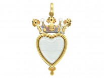 Victorian 18ct Gold Coronet Pendant in Original Case