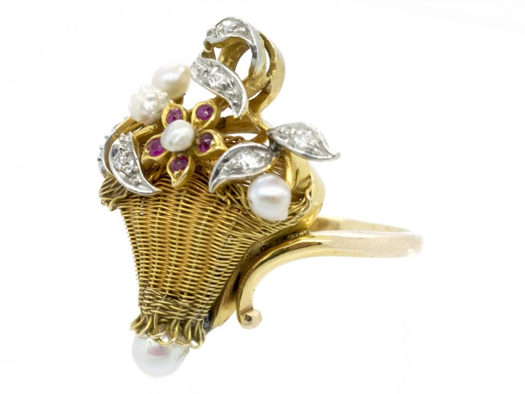 18ct Gold 1950s Flowers in a Basket Ring