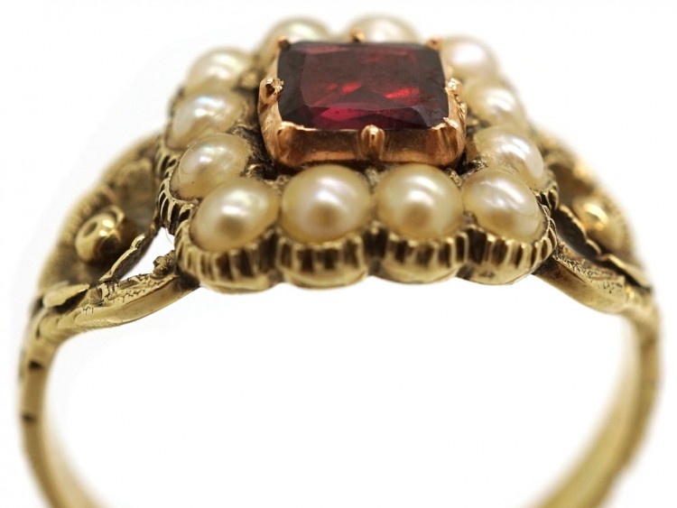 Georgian 15ct Gold Flat Cut Garnet ​& Natural Split Pearl Ring