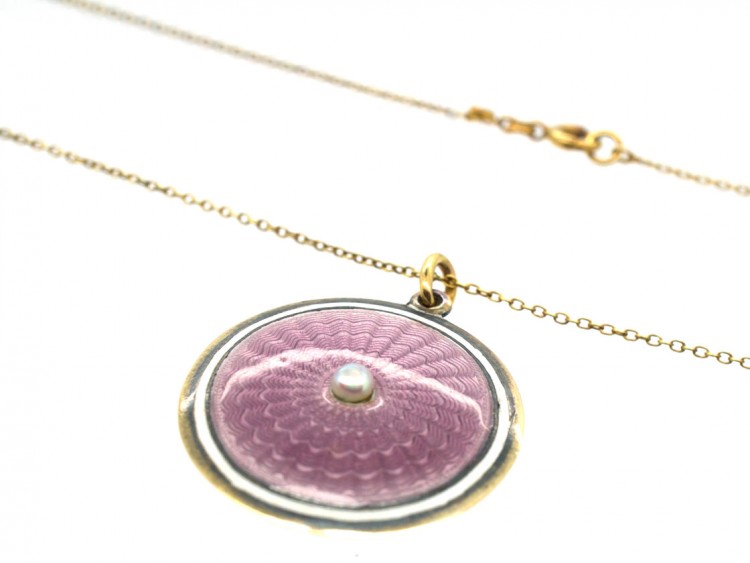 Edwardian 15ct Gold Pink & White Enamel Round Pendant on Chain in Original Case