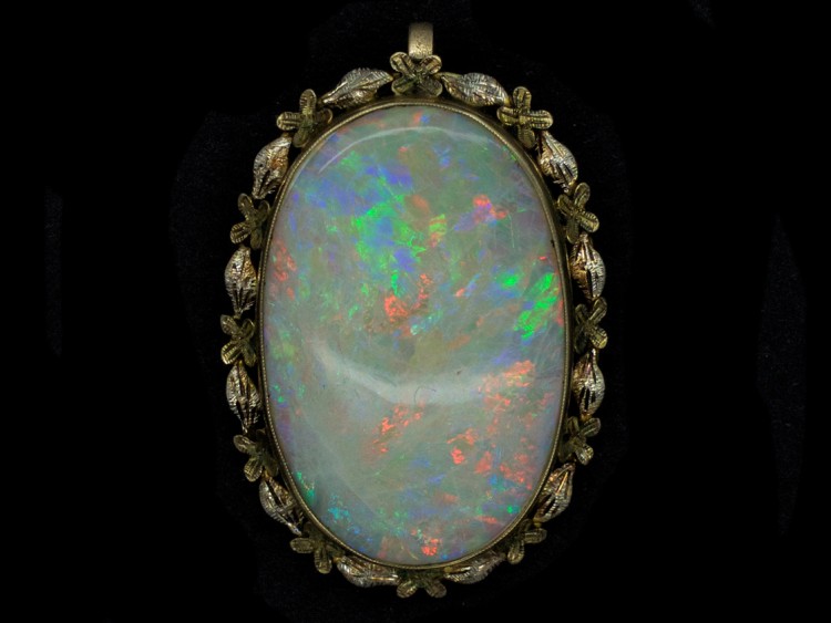 Large Oval Opal 15ct Gold Pendant