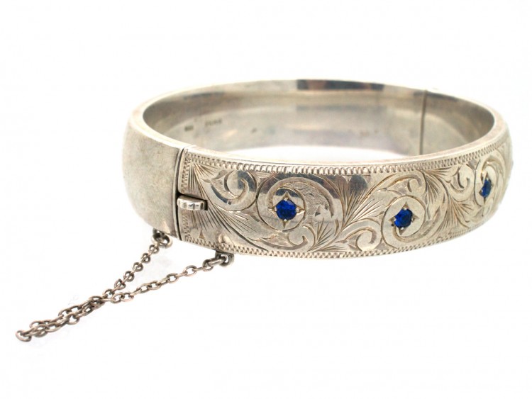 Engraved Silver 1950s Bangle Set With Sapphires