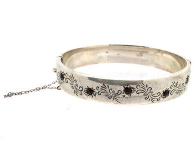 Engraved Silver 1950s Bangle Set With Garnets