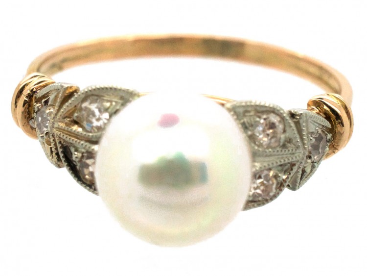 18ct Gold Cultured Pearl & Diamond Ring