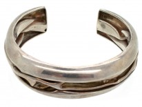 Silver Bangle by Moniquet