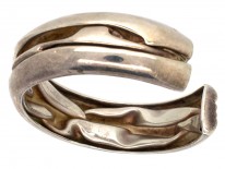 Silver Bangle by Moniquet