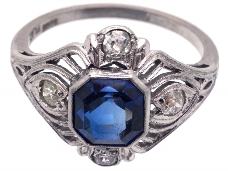 Art Deco 18ct White Gold & Platinum Ceylon Sapphire & Diamond Ring