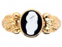 Regency 18ct Gold Clasped Hands Friendship Ring
