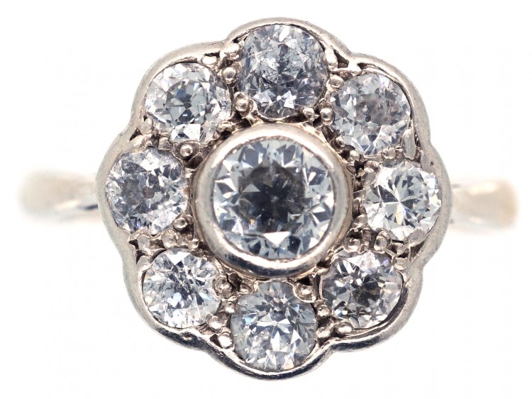 Large 18ct Gold & Platinum Diamond Daisy Cluster Ring