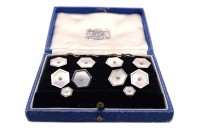 18ct & 9ct Gold, Mother of Pearl & Natural Pearl Art Deco Dress Set