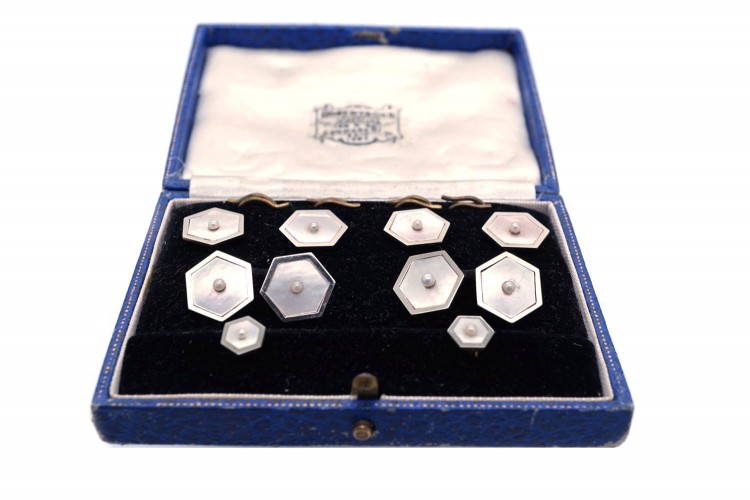 18ct & 9ct Gold, Mother of Pearl & Natural Pearl Art Deco Dress Set
