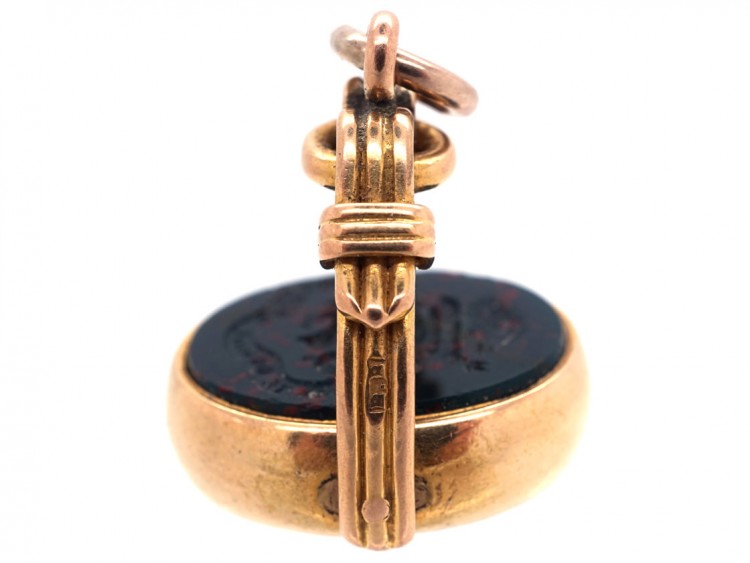 Victorian 18ct Gold Swivel Seal Fob with Bloodstone Crest Intaglio of a Hedgehog