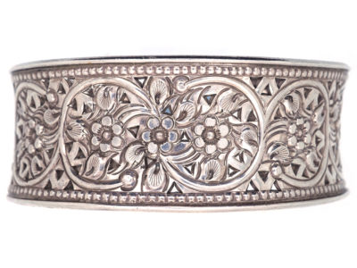 Silver Pierced Work Flower Design Bangle