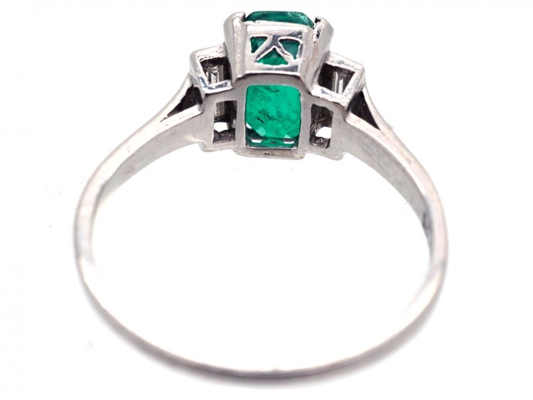 Art Deco Rectangular Emerald & Baguette Diamond Ring