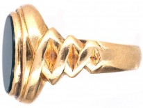 Victorian 18ct Gold & Bloodstone Signet Ring With Zig Zag Shoulders