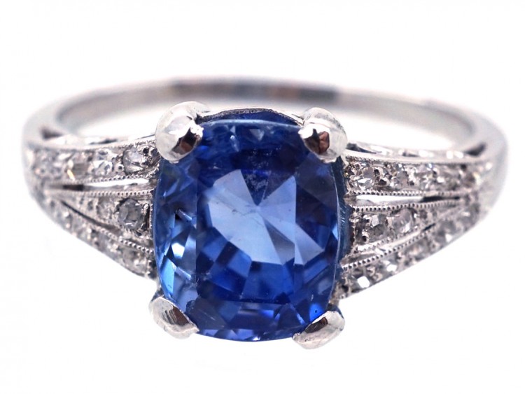 French Platinum, Ceylon Sapphire & Diamond Art Deco Ring