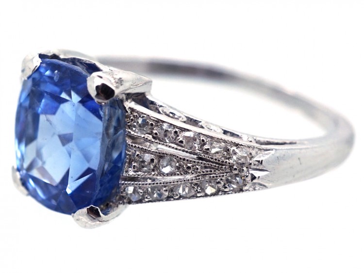 French Platinum, Ceylon Sapphire & Diamond Art Deco Ring